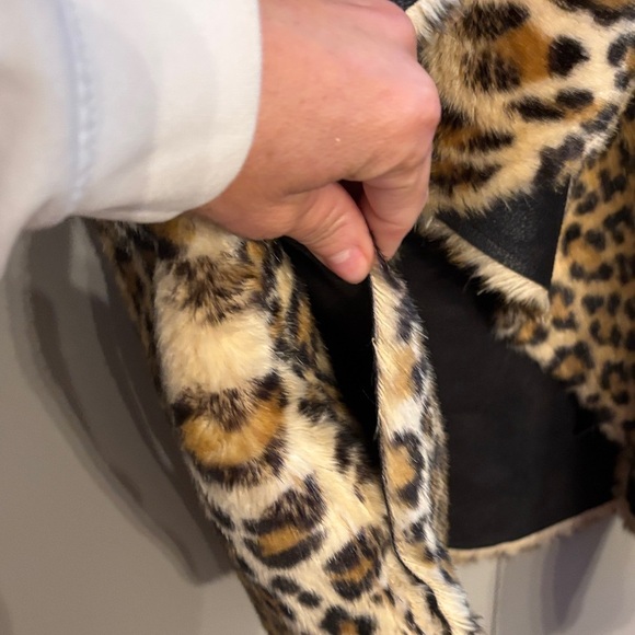 Velvet by Graham & Spencer faux fur cardigan vest S - Picture 3 of 6